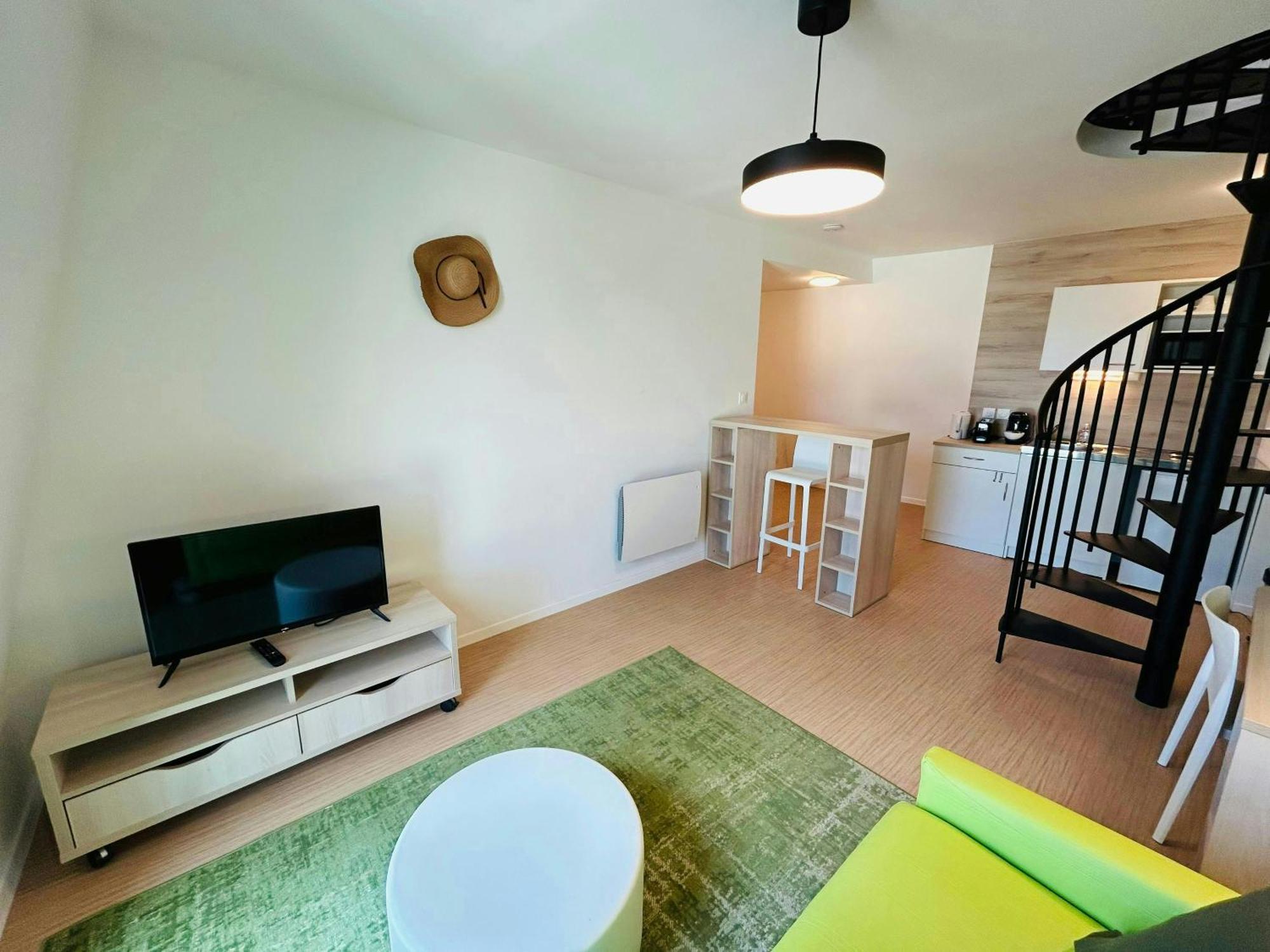 We Live In R - Duplex 504 Διαμέρισμα Ρενς Εξωτερικό φωτογραφία